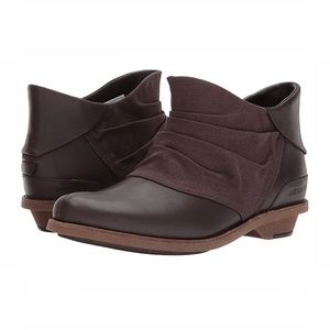 🧣Merrell Adaline Bluff Leather & Canvas Ankle Booties Women’s 7 Bracken Brown